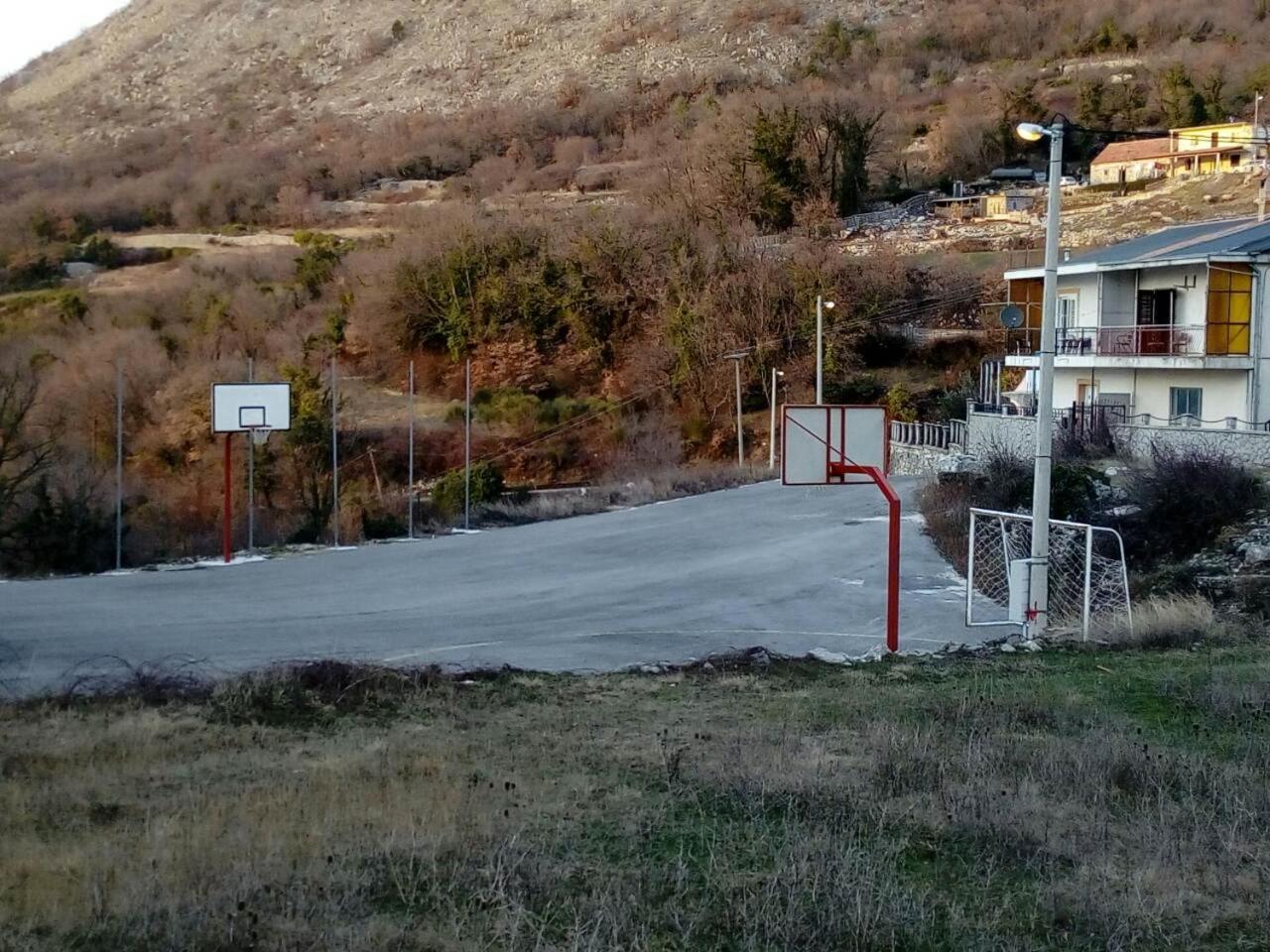 Vujas Village Pleasure Kotor Exterior foto