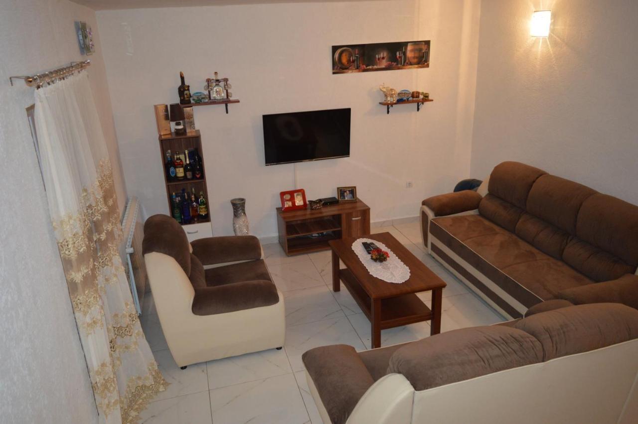 Vujas Village Pleasure Kotor Exterior foto