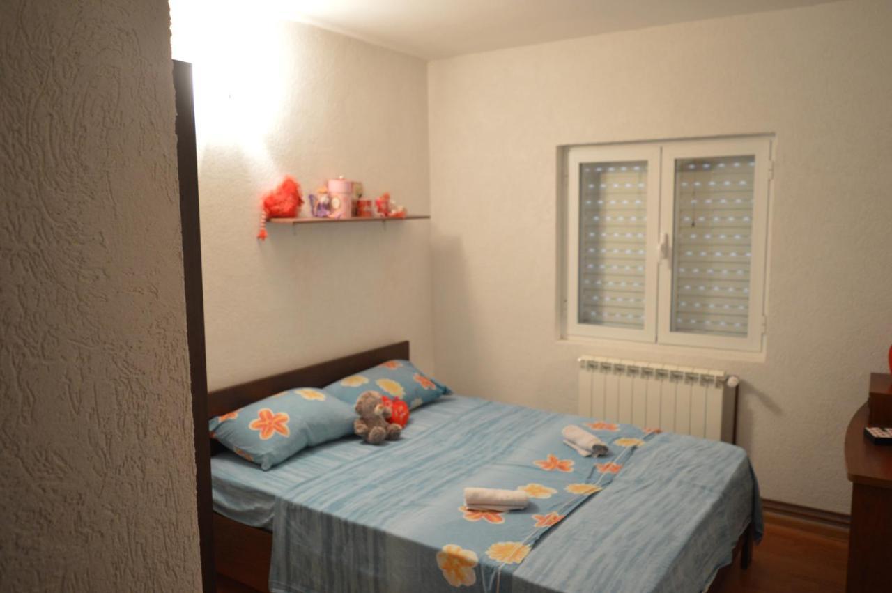 Vujas Village Pleasure Kotor Exterior foto